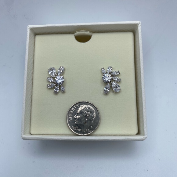 Swarovski Gema White Rhodium Plated Flower Earrings 5644679 - Picture 2 of 5